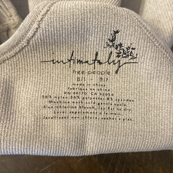 Free People Intimately Seamless Crop Top🌟 - Picture 3 of 3